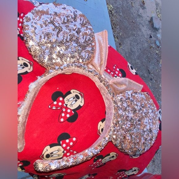 Authentic Disney Minnie Mouse Sequin Ear Headband for Adults – Rose Gold & Pink - Picture 6 of 7